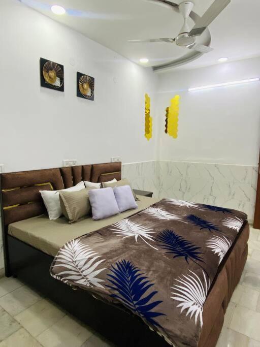 Apartment Away From In *